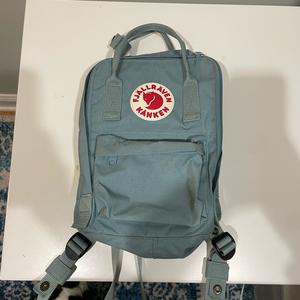 fjallraven kanken mini backpack